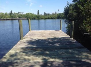 127 3rd Ave, Ruskin, FL 33570