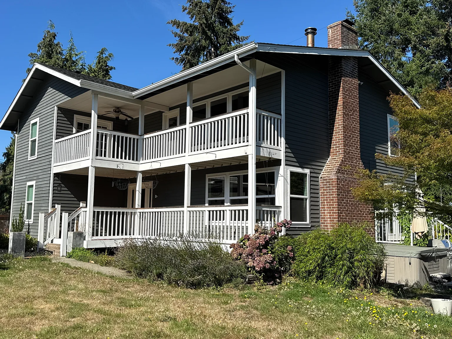 3 bed, 2.5 bath, 2632 sqft, $3,350 — Photo 1