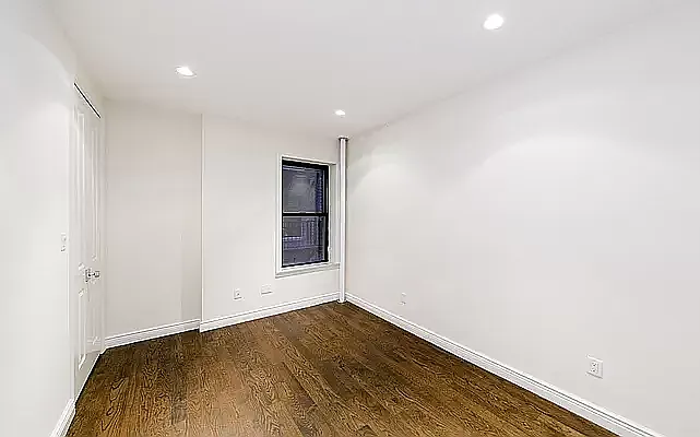 Rented by Avenues Real Estate | media 7