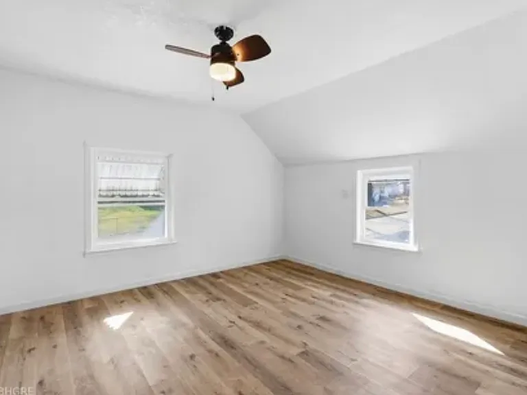 6208 SE 2nd St — Photo 11