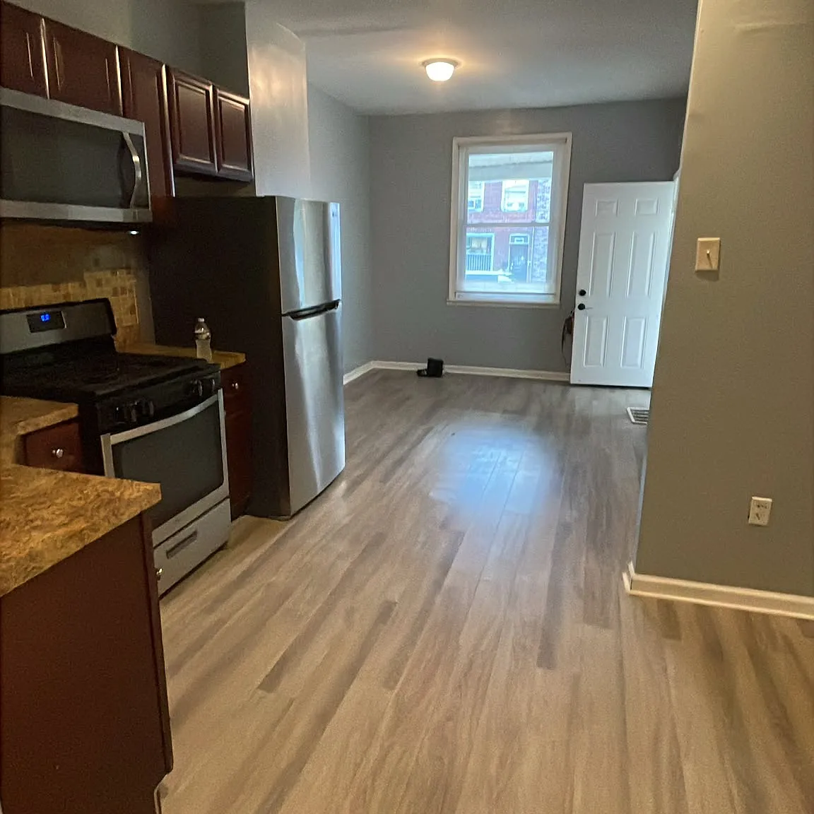 1 bed, 1000 sqft, $1,280 — Photo 1
