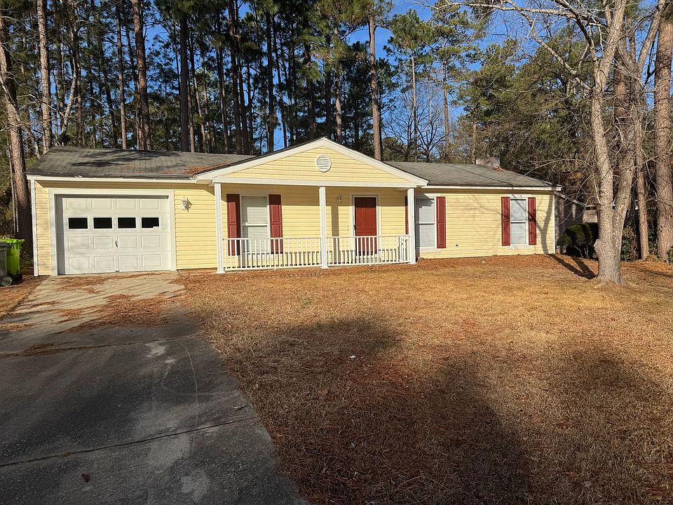 1st image of 153 Whitwood Cir