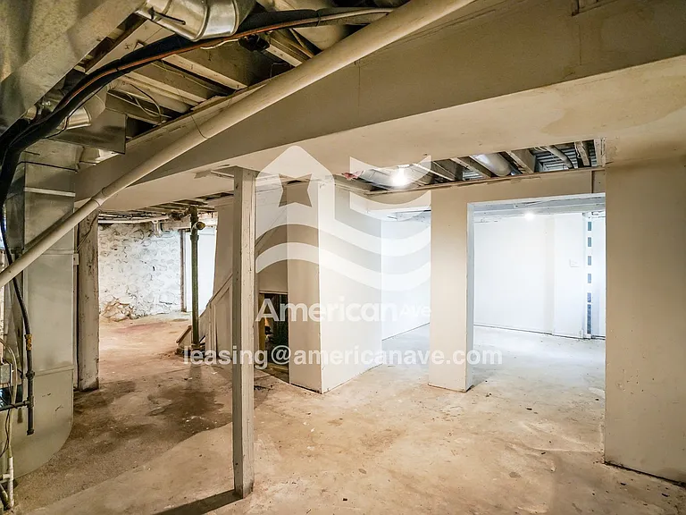 673249_013_basement_13.jpg