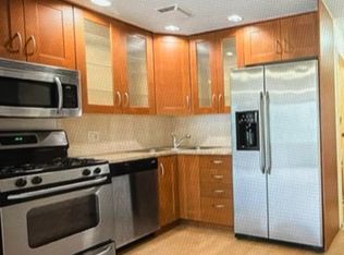 428 W 49th St #4C, New York, NY 10019