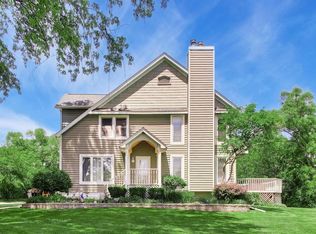 24W066 Saint Charles Rd, Carol Stream, IL 60188