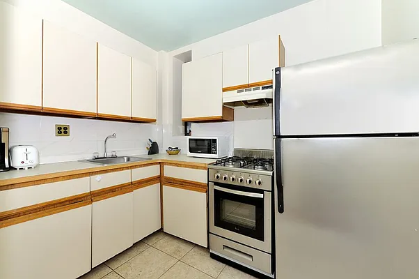 Rented by Eisenberg Exclusives | media 29