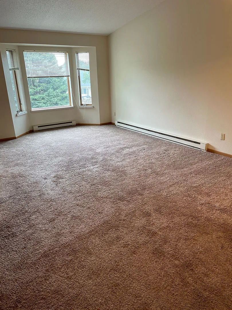 Two Bedroom — Photo 3