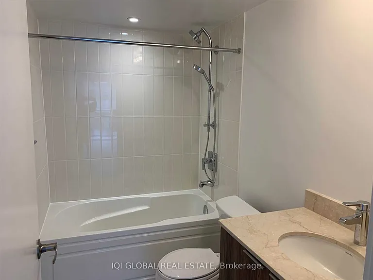 955 Bay St #1901 — Photo 15
