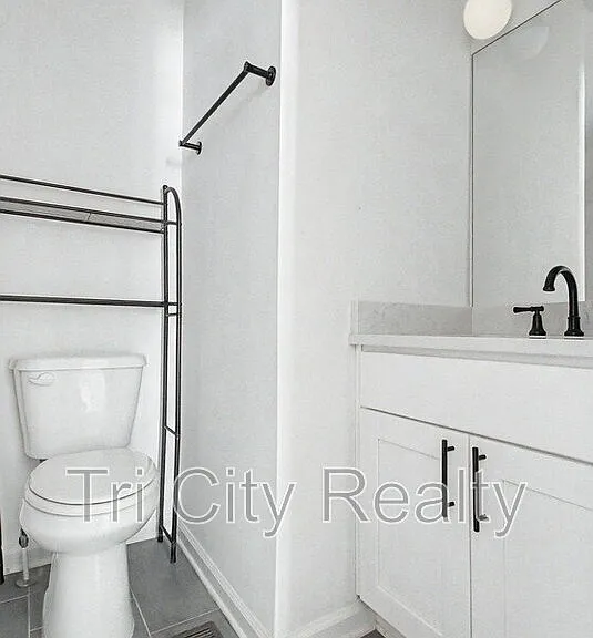 212 Hilltop Dr — Photo 26