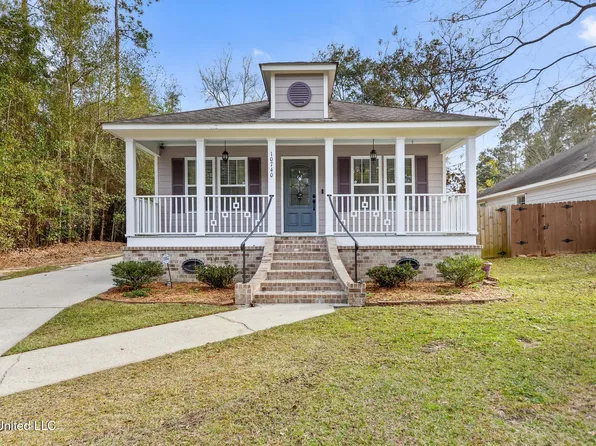 10740 Lilinoe Way, Diamondhead, MS 39525