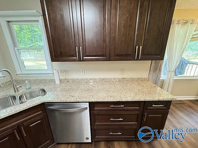 194 Topaz Rd NE — Photo 15