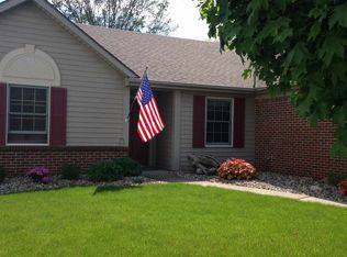 8218 Beacon Ridge Pl, Fort Wayne, IN 46835