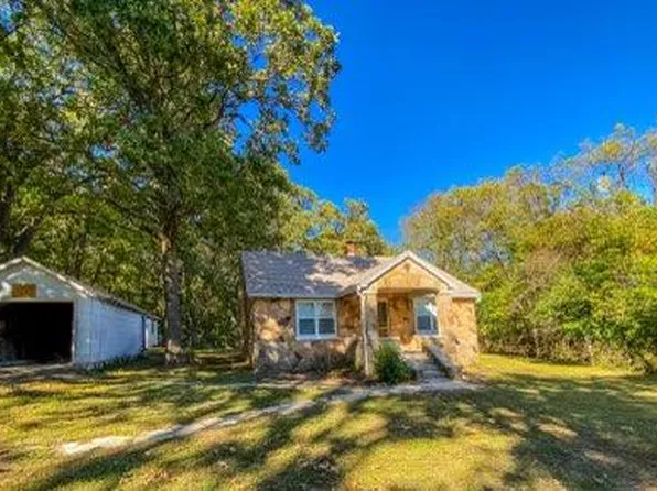 2761 W Farm Road 76, Springfield, MO 65803