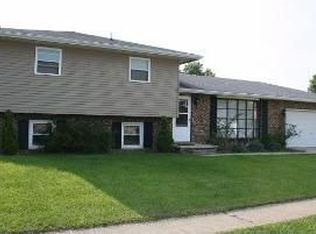 1007 Lancaster Dr, Rantoul, IL 61866
