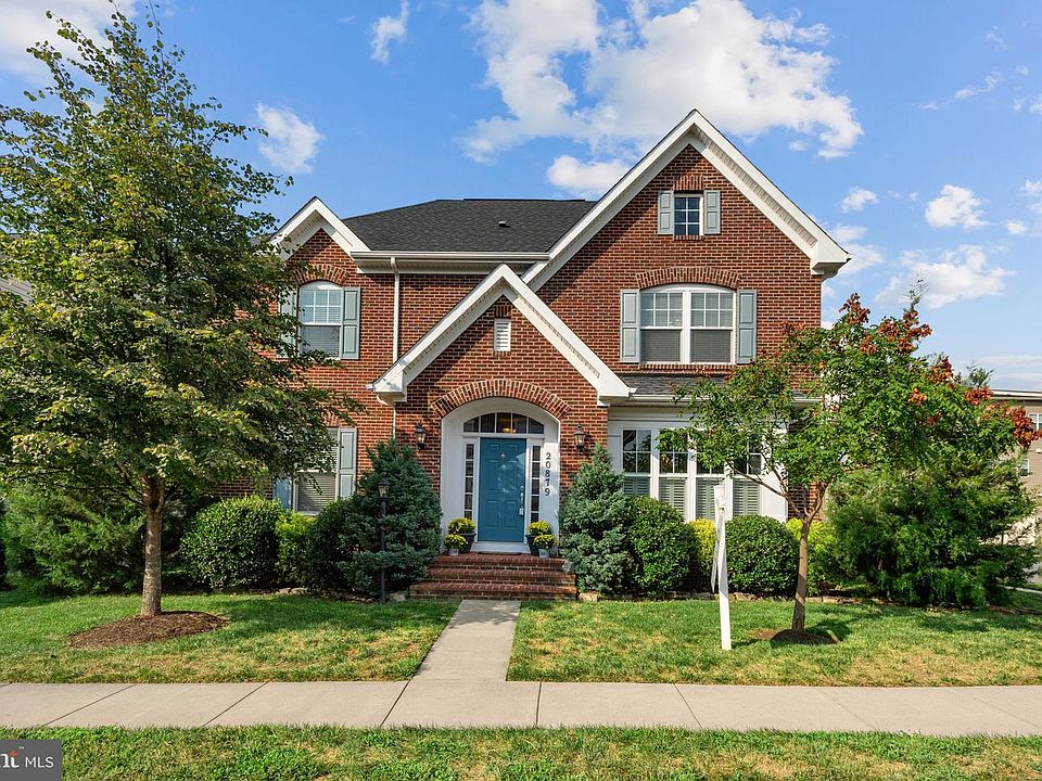1st image of 20879 Ashburn Heights Dr