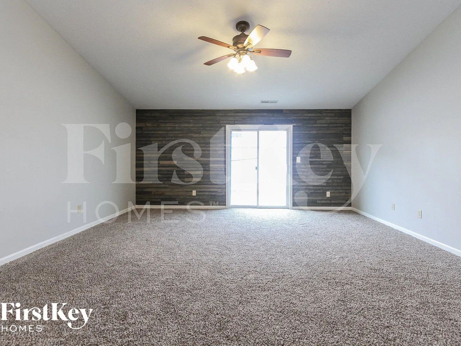 3 bed, 2.0 bath, 1618 sqft, $2,280 — Photo 2