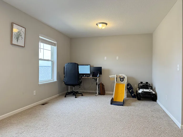 1866 Spring Creek Dr — Photo 15