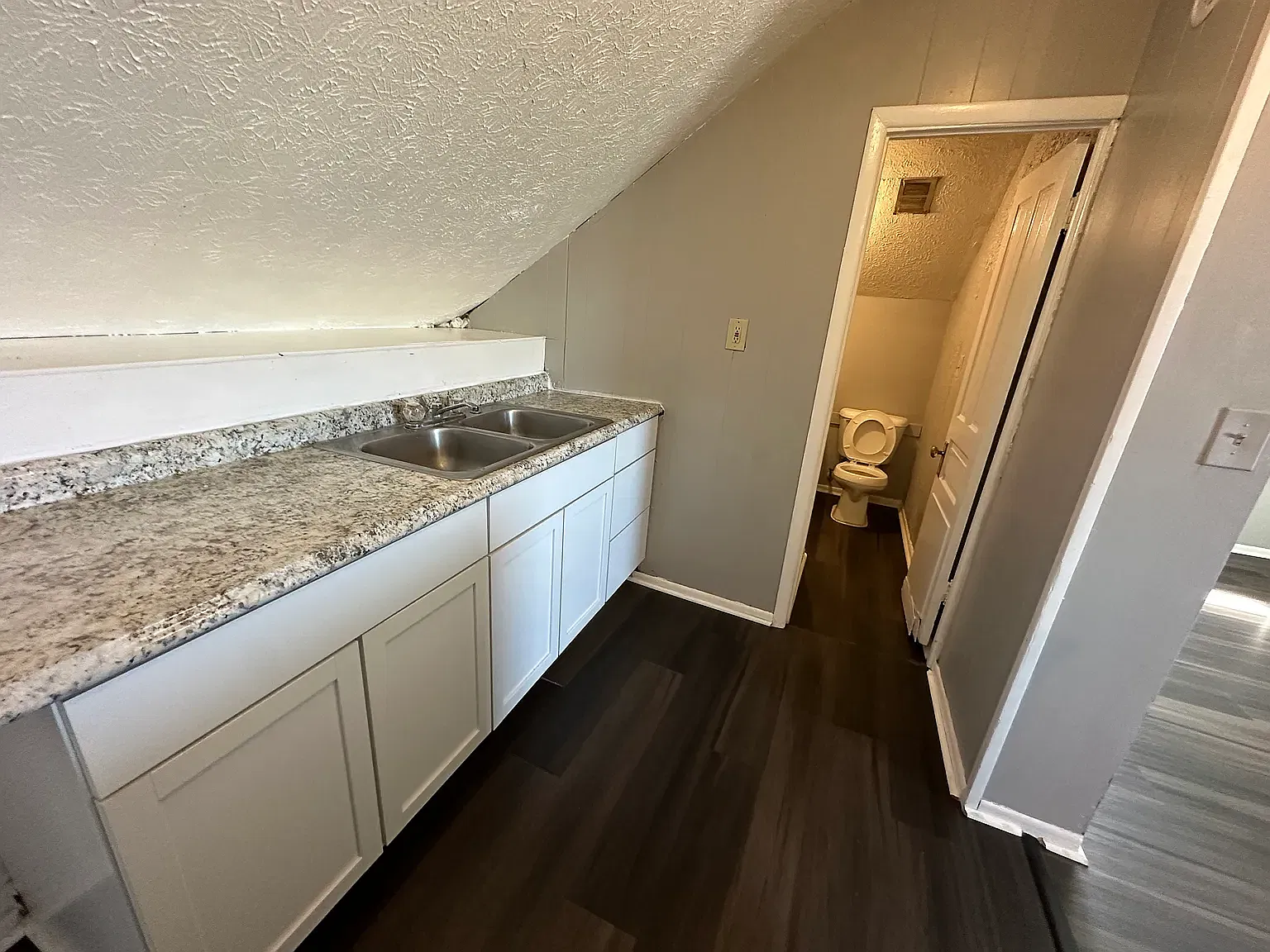 2037 Madison Ave — Photo 3