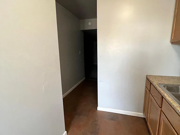 202 S Samuel St #5 — Photo 5