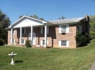 205 Booher Dr, Bristol, TN 37620