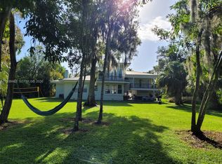 L V Hulls, Labelle, FL 33935