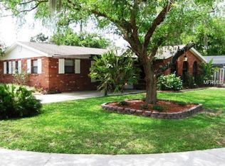 812 Walnut Dr, Seffner, FL 33584