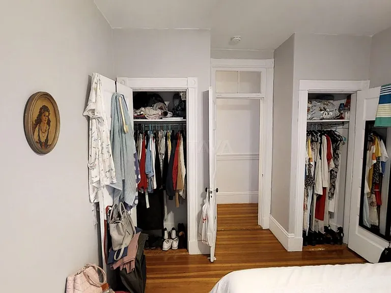 202 Harvard St #8 — Photo 6