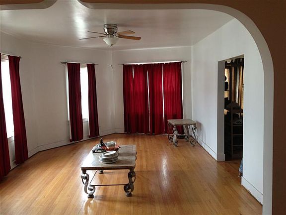 5th image of 1601 E Michigan Blvd