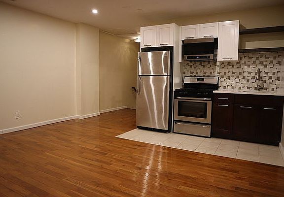 4th image of 110-14 Ditmars Blvd Floor 2