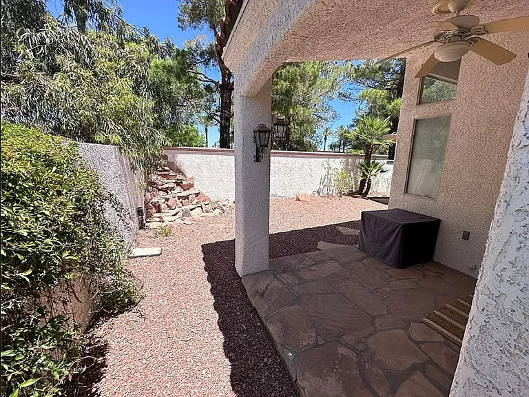 1810 Stablegate Ave — Photo 11