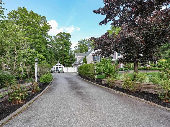 5th image of 9 Olde Village Road