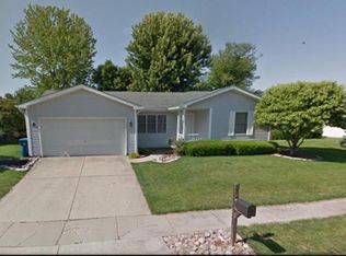 5209 Carlton Dr, Springfield, IL 62703