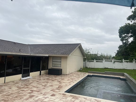 4th image of 2860 Citron Dr