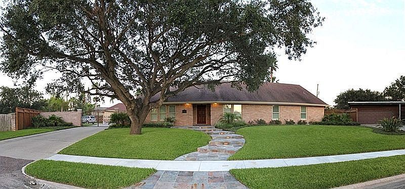 1st image of 209 Baycliff Dr