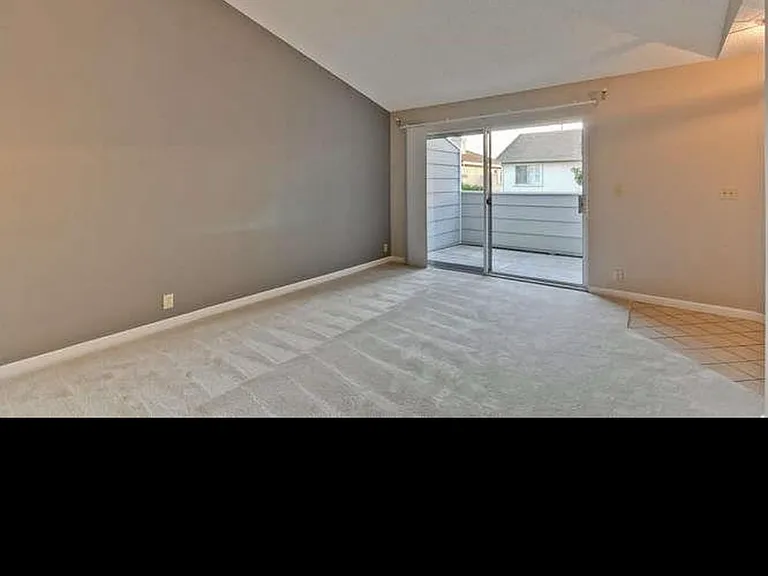 Briartree Dr — Photo 8