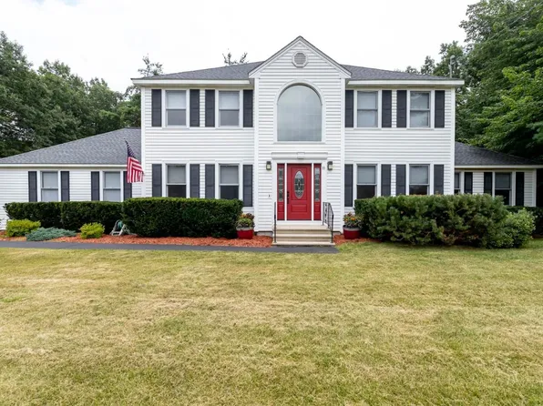 11 Deerwood Drive, Litchfield, NH 03052