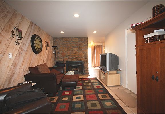 1st Floor Family Room