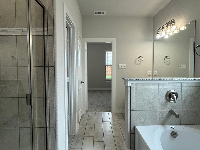 831 Rosebud Trl — Photo 13