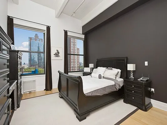 Rented by Sotheby's International Realty | media 48