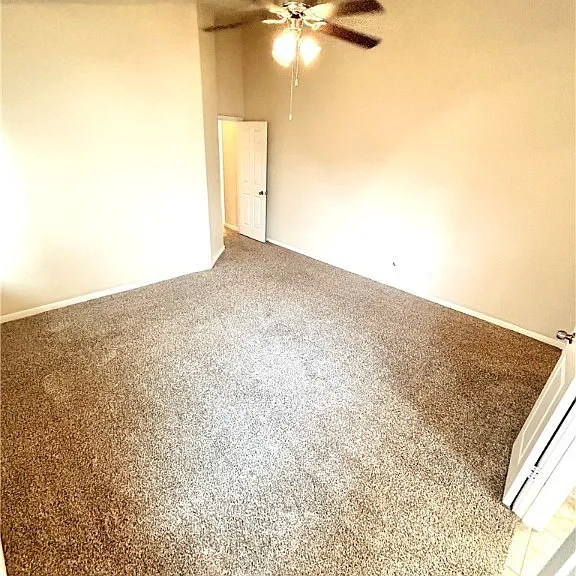 946 Hobby Rd — Photo 35