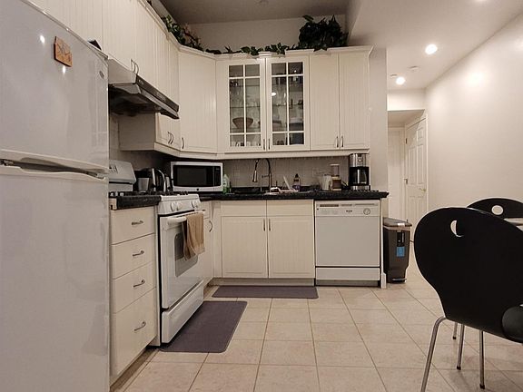 5th image of 17020 SE 14th Ln