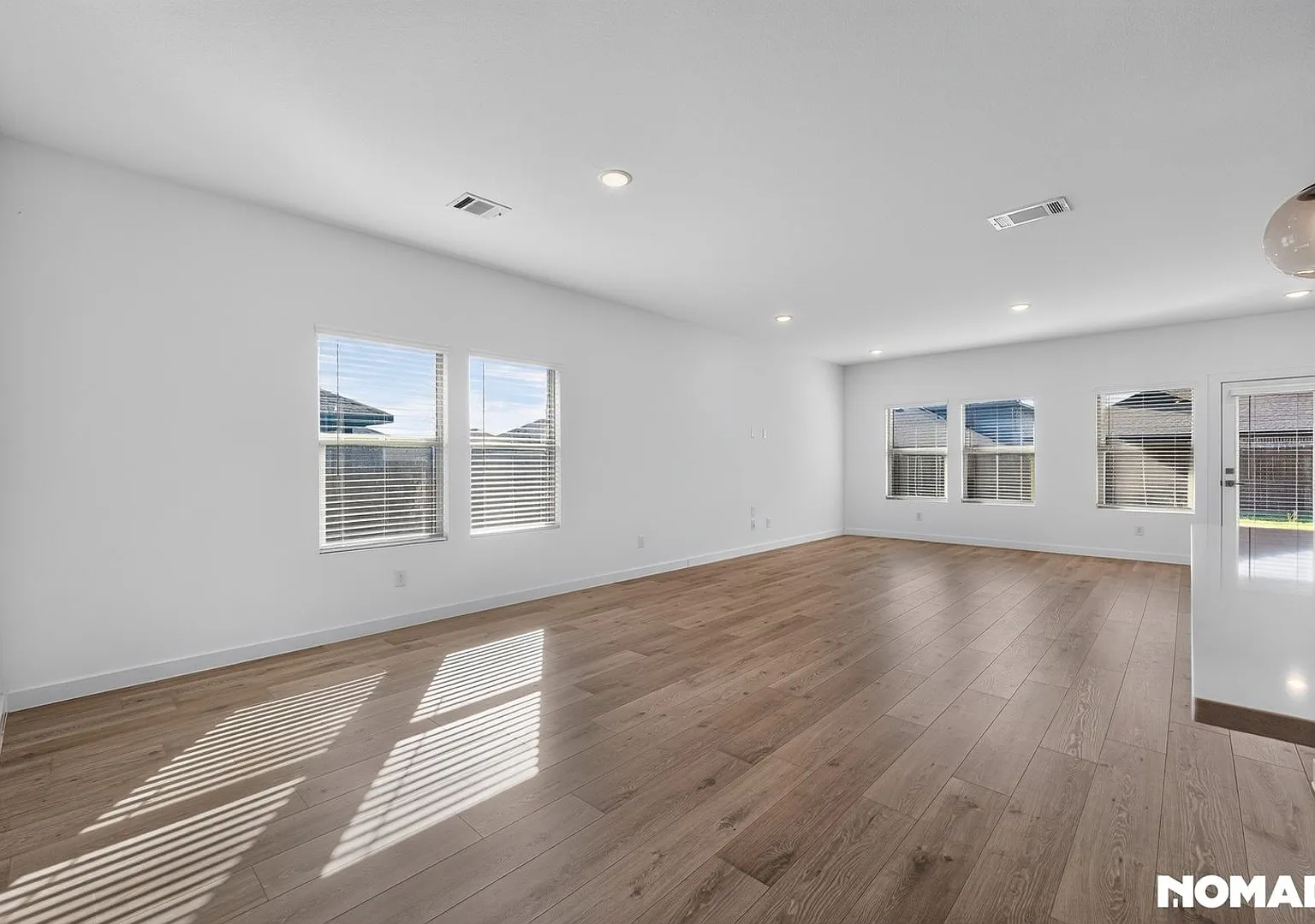 Spacious 5BR House in Seagoville — Photo 2