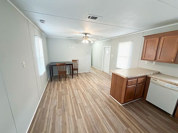 4th image of 110 N Michigan St Lot 115