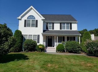 86 Ridgewood Dr, Taunton, MA 02780