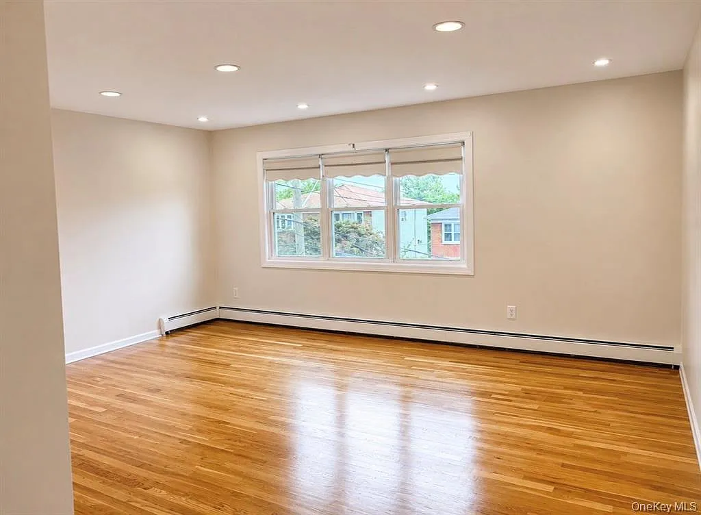 Mansion Ave — Photo 2