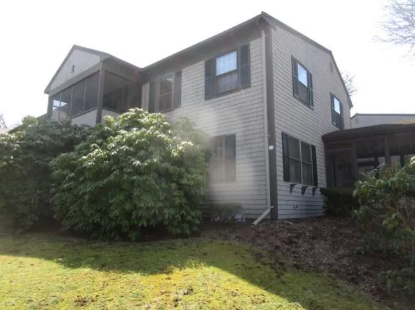 14 Harold Street APT 2F, Harwich Port, MA 02646