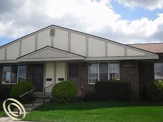 1st image of 25203 Franklin Ter #2