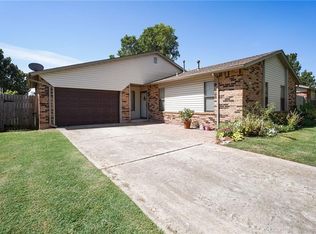 222 W Apple Branch Way, Mustang, OK 73064