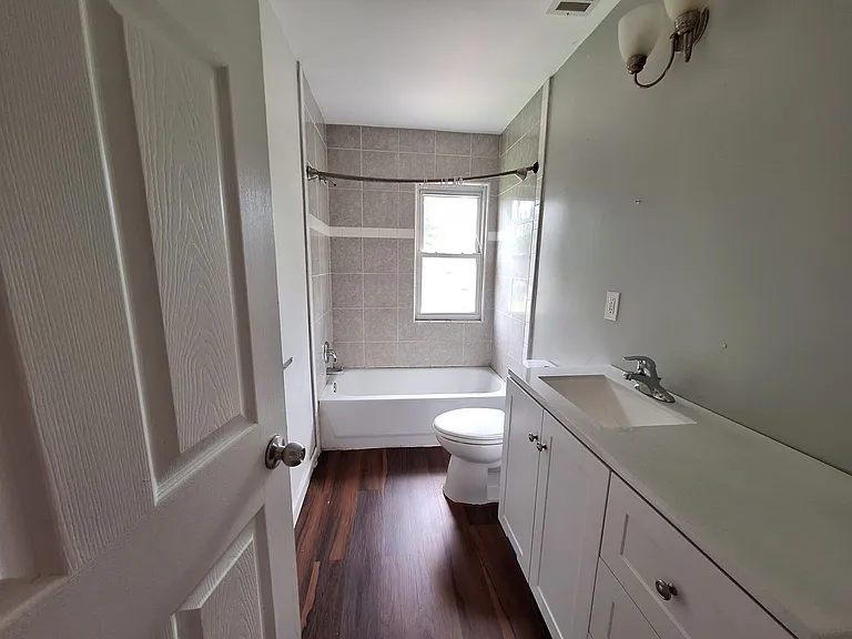 23720 Shakespeare Ave — Photo 23