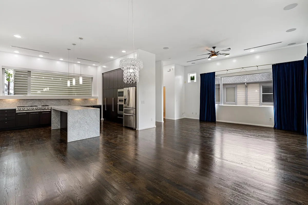 Building Photo - 1728 Michigan St #B